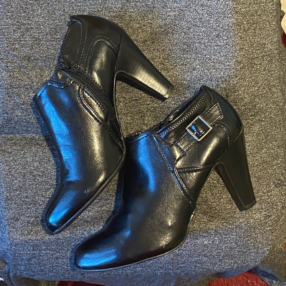 Nickels Ankle Boots